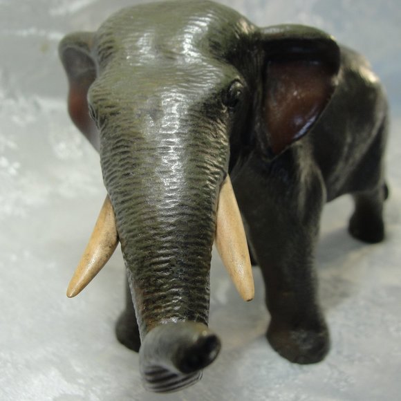 SOLD Japanese Meiji (1868-1912) bronze. Elephant - Picture 7 of 7